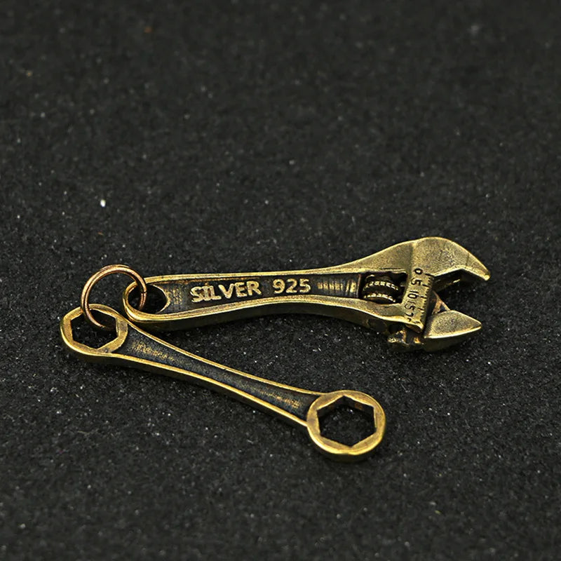 Vinatge Solid Brass Wrench Key Chain Pendant Handmade Pure Copper Mini Spanner Keychains Pendants Motorcycle Car Tool Key Rings