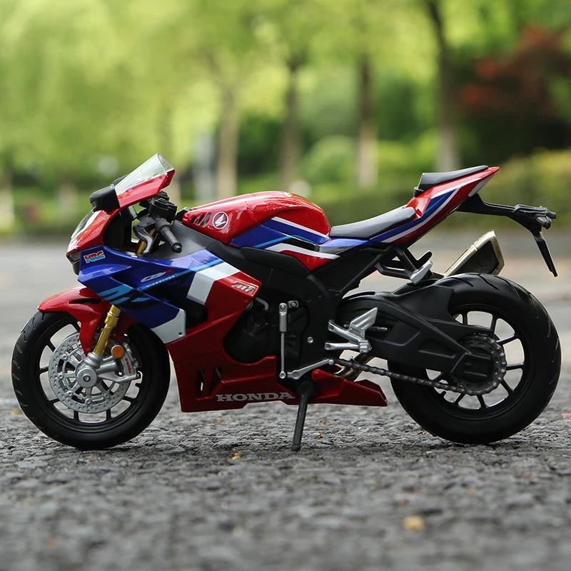 Maisto 1:12 Honda CBR 1000RR-R Fireblade SP Motorcycle model Static Die Cast Vehicles Collectible Hobbies Moto Toys Collection